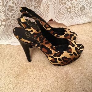 Jessica Simpson heels